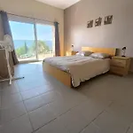 La Colline Sous Les Etoiles Villa Lincel