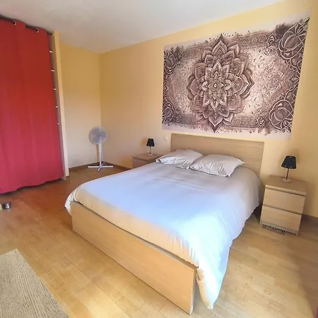 La Colline Sous Les Etoiles