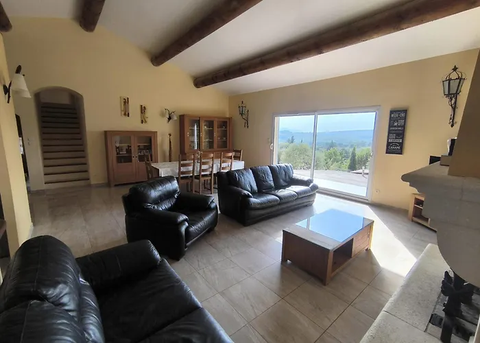 La Colline Sous Les Etoiles *